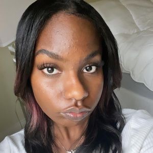 Meet your Posher, Candace